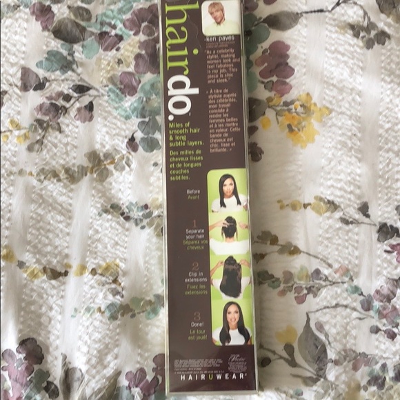 Jessica Simpson 25” synthetic extensions - Picture 3 of 6